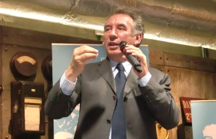 François BAYROU à St Etienne