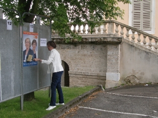 Devant la mairie de Tullins