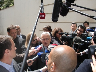 Jean-Jacques JEGOU à la sortie du comité stratégique